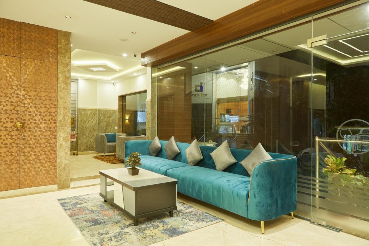Vovo Premier Hotel Bangalore Bagian luar foto